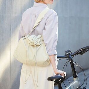 Uniqlo drawstring bag